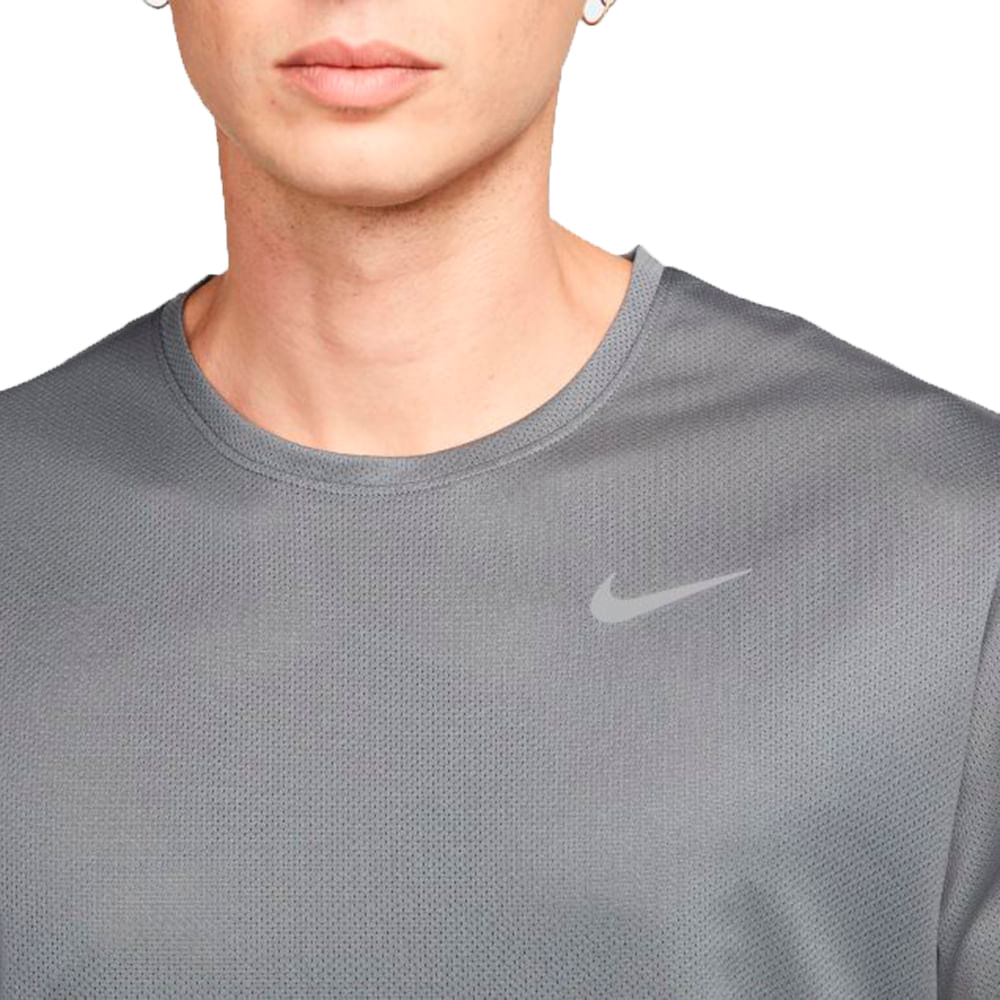 Camiseta Nike Breathe Cinza - Masculino